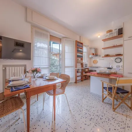 Casa Sole Terrazza Con Vista Mare, Relax E Wifi Camogli