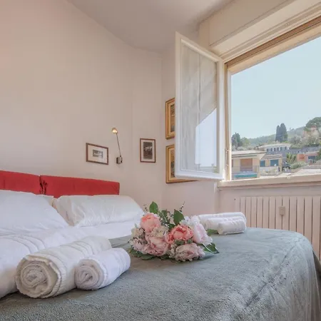 Daire Casa Sole Terrazza Con Vista Mare, Relax E Wifi